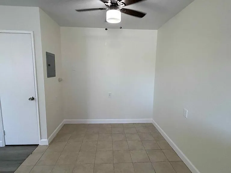 5791 Kingman Ave — Photo 7