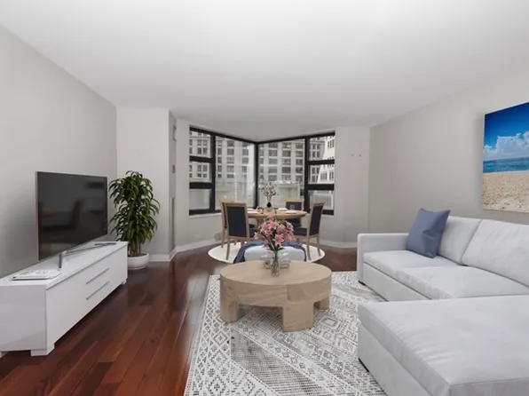 401 E Ontario St APT 903, Chicago, IL 60611