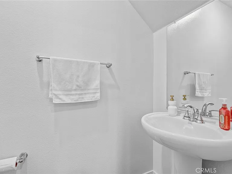 27676 Symphony Pl — Photo 24