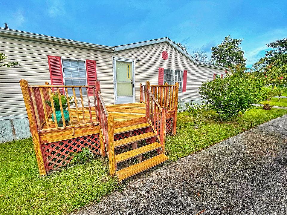 137 Waterside Ave, Satsuma, FL 32189 Zillow