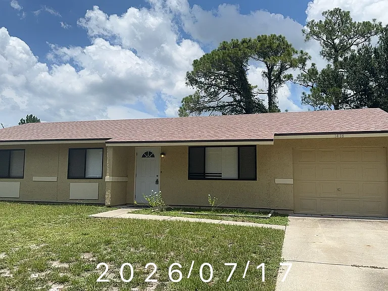 1418 Paley Cir SE — Photo 1