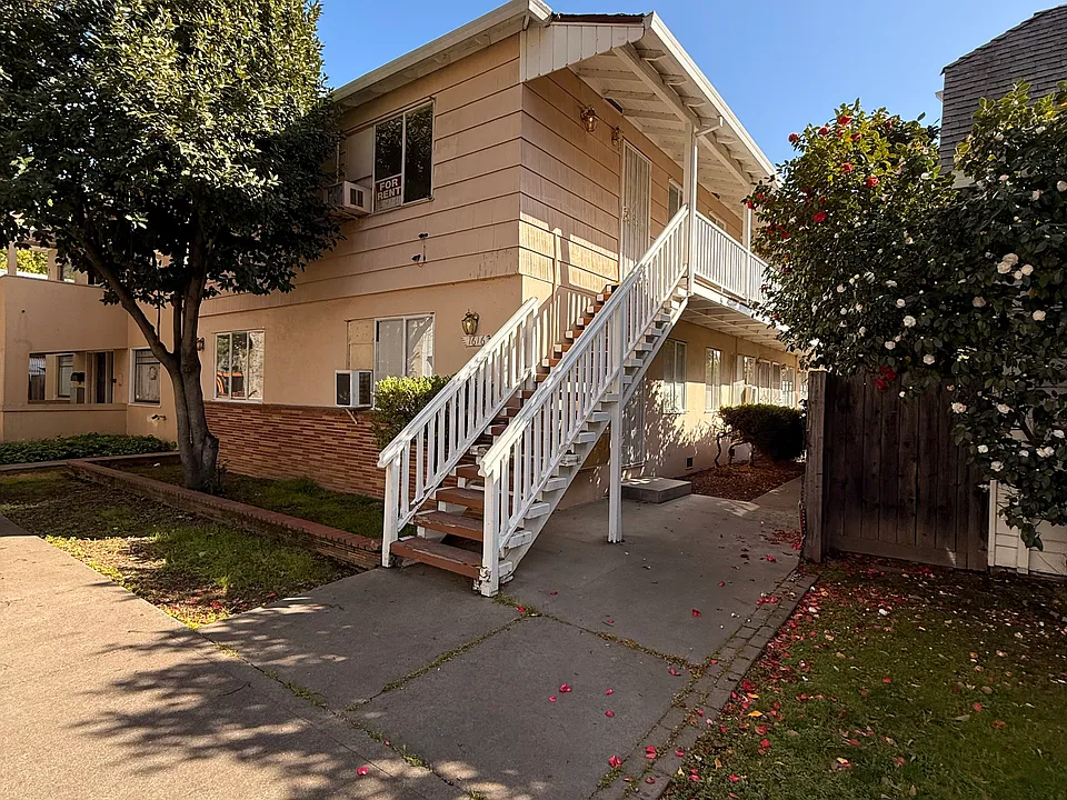 1616 S St #6