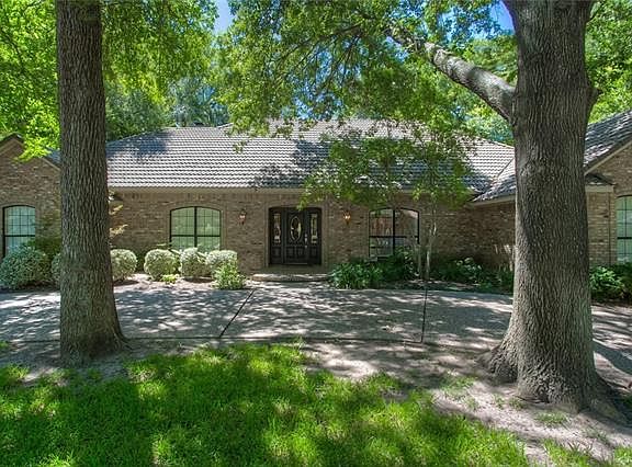 2nd image of 4771 Overton Woods Dr