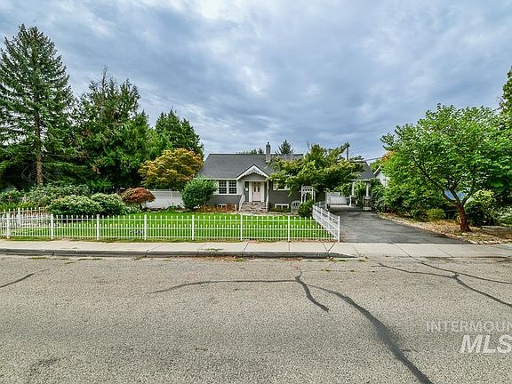 2nd image of 2721 W Cassia St