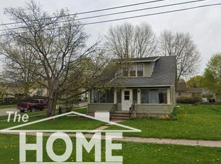 301 Oakwood Ave, Owosso, MI