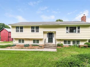 170 Chestnut Tree Hill Rd, Oxford, CT 06478