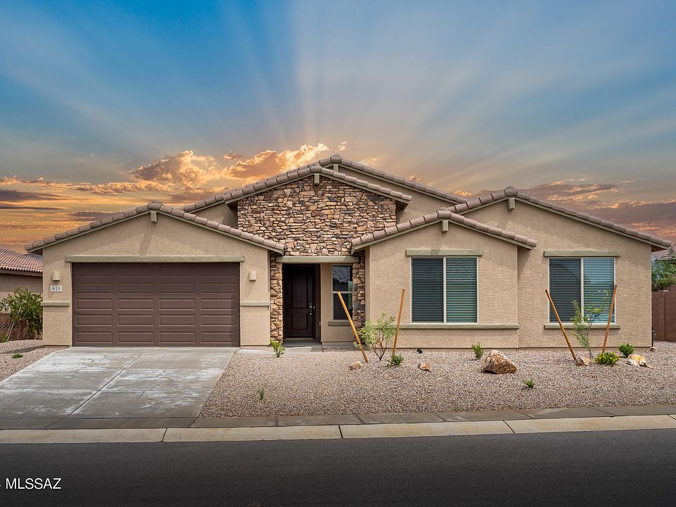 1st image of 610 N Pecan Canyon Ln