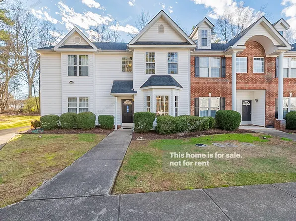 2 Moorefield Ct, Durham, NC 27705