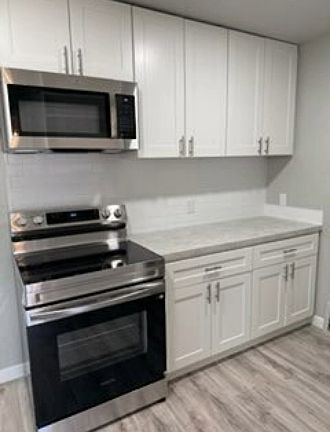 3rd image of 1105 Gillespie St