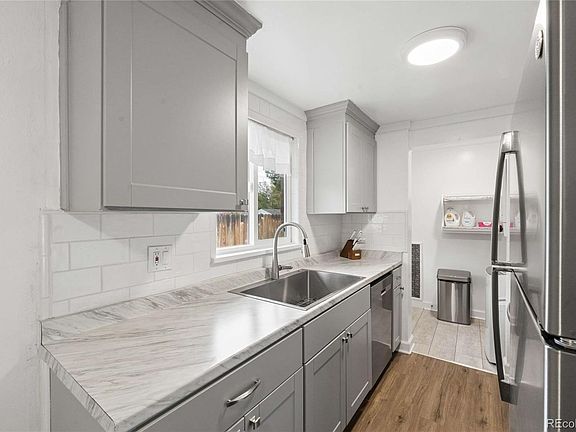 3rd image of 3990 Marshall Street
