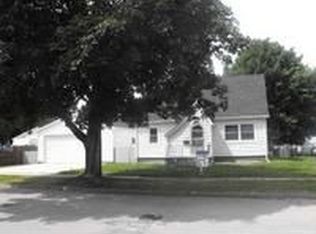 1635 Hawthorne Ave, Waterloo, IA 50702