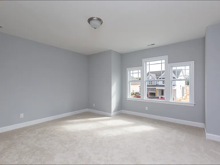 625 Connington Way — Photo 21