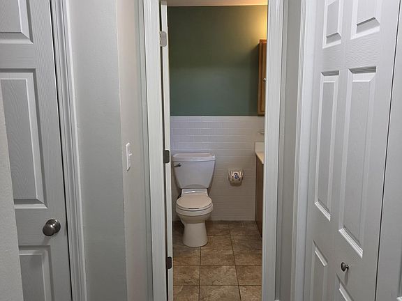 5th image of 180 Main St APT 2308
