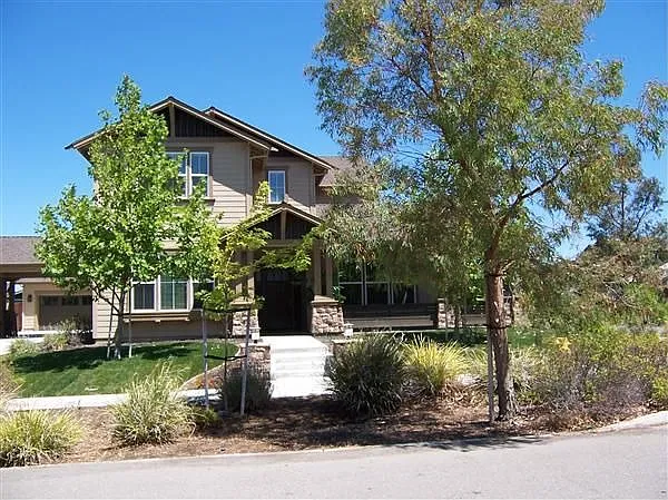 5511 Stockton Loop photo 1