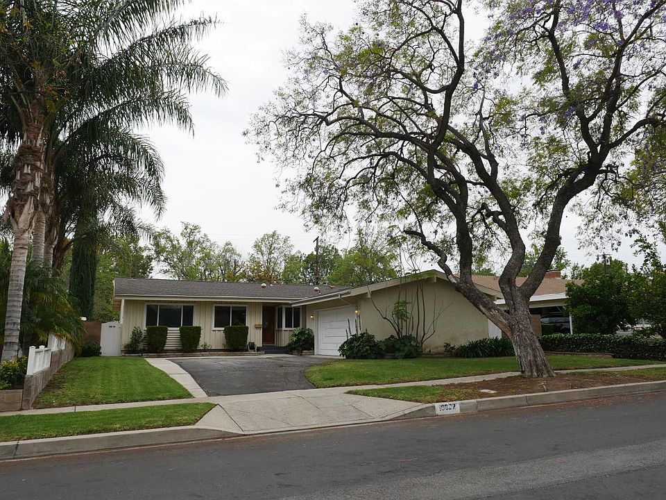 Front of House - Beautiful Tree-Lined Street