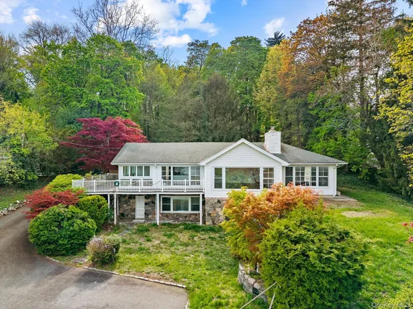 355 E Shore Road, Great Neck, NY 11023