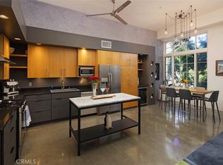 1100 E 3rd St APT 102, Long Beach, CA 90802