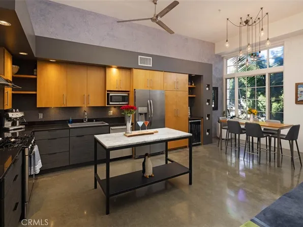 1100 E 3rd St APT 102, Long Beach, CA 90802