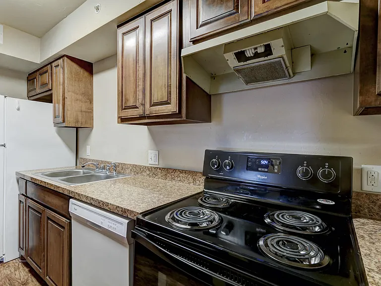 14415 N Pennsylvania Ave #B — Photo 16
