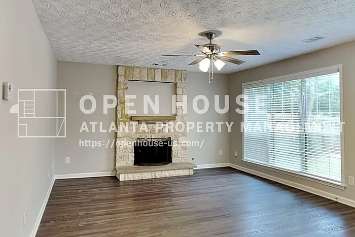 4922 Anclote Dr — Photo 3