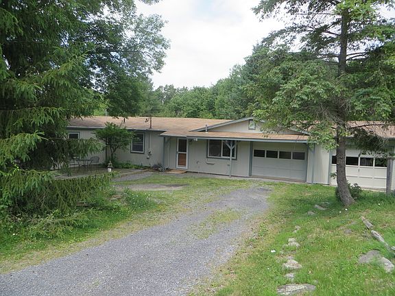 4th image of 53 Strawberry Ln