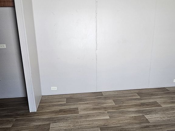 Open living room area with plenty of space!