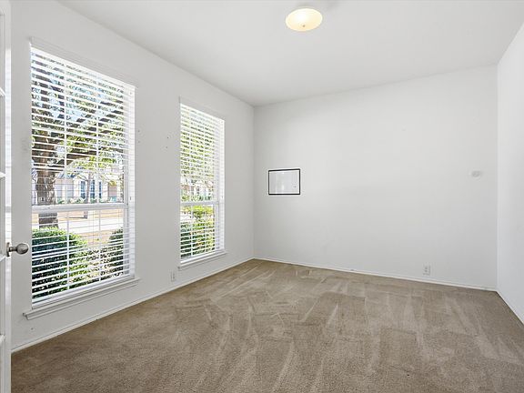 5th image of 11039 Sonterra Ln