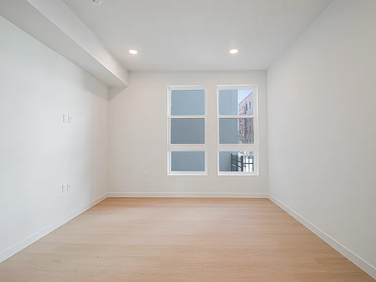856 Gramercy Drive — Photo 18