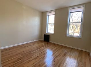 686 Woodward Ave, Ridgewood, NY 11385