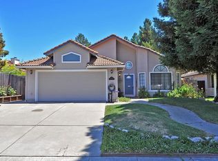 2796 Woodmont Dr, Fairfield, CA 94533