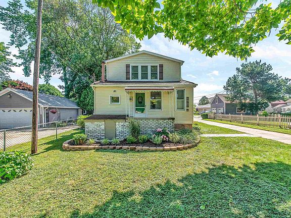 3rd image of 27018 Koerber St