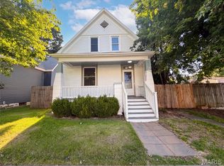 415 N 4th St, Saint Charles, MO 63301