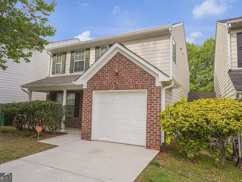1st image of 2437 Charleston Pointe Ct SE