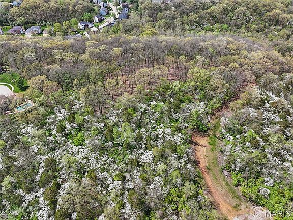 4th image of 16404 Clayton Rd
