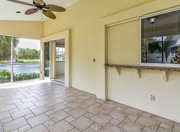 3rd image of 9114 Palm Island Cir