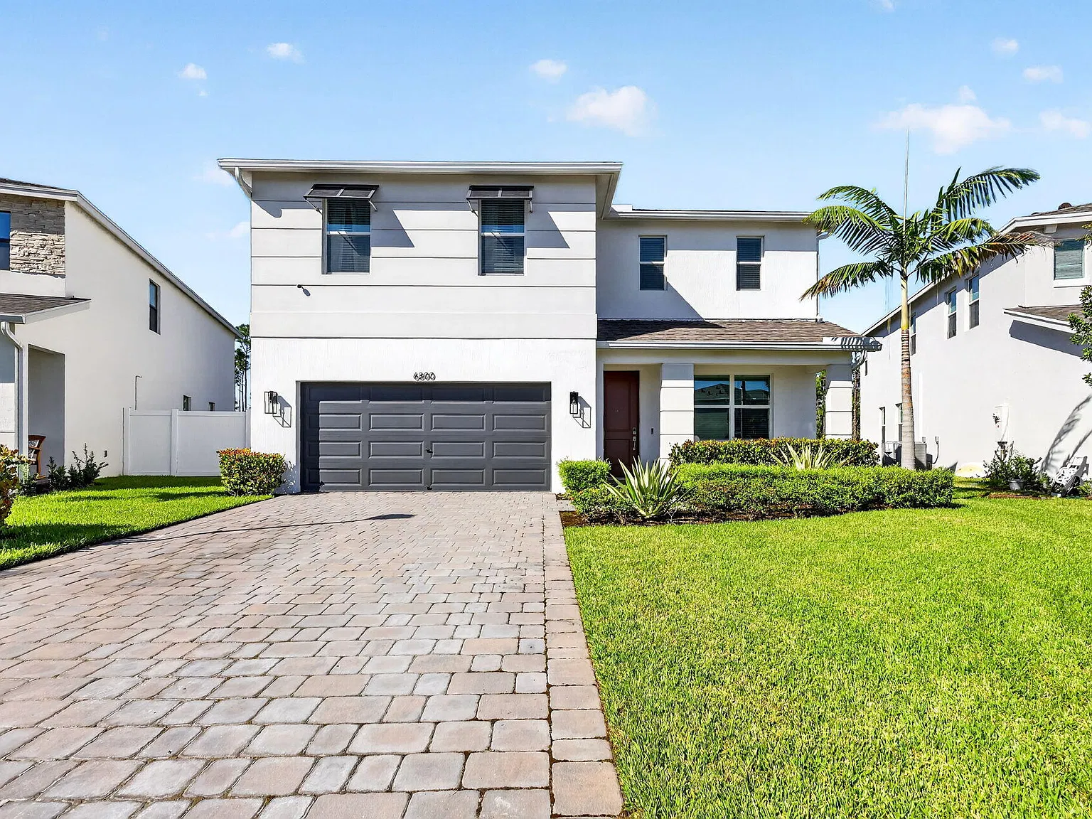 4 bed, 2.5 bath, 2412 sqft, $4,800 — Photo 1