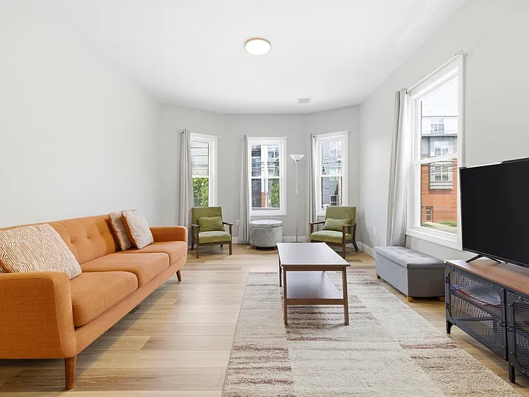 125-127 Arsenal St #2 — Photo 1