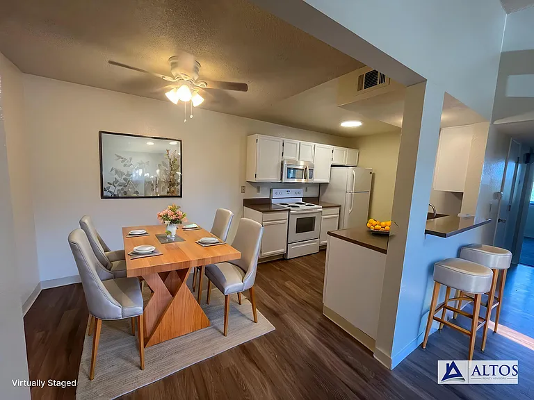 1094 S Dearborn St #308 — Photo 1