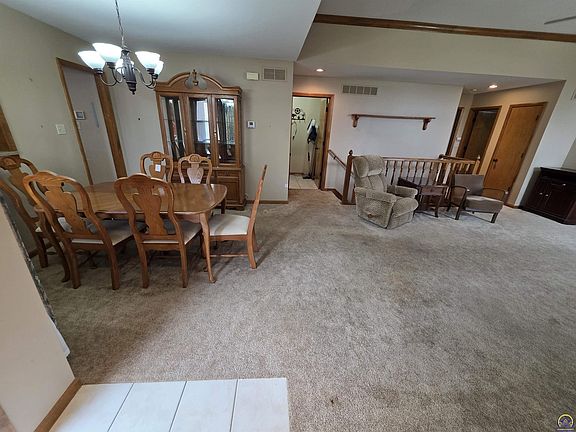 3rd image of 3335 SW McClure Ct