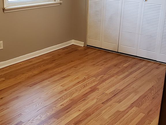 5th image of 6980 Town Ln