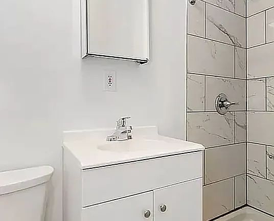 5th image of 284 Mulberry St #34