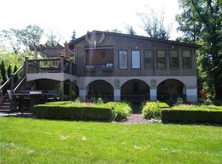 1070 Books Hill Rd, Pen Argyl, PA 18072