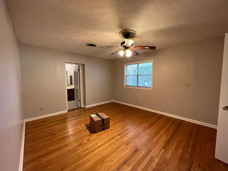 2209 Scott St — Photo 6