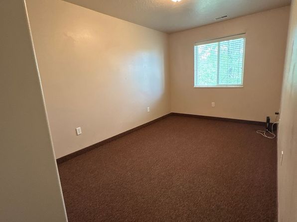 564 S 500 E, Vernal, UT