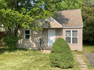 1607 Kenmore Ave, Round Lake Beach, IL 60073