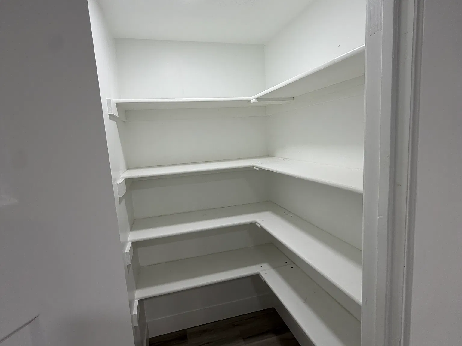 2 bed, 1000 sqft, $1,500 — Photo 4