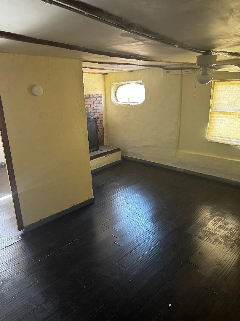 2 bed, 1200 sqft, $1,500 — Photo 2