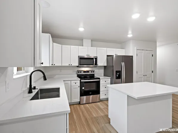 12334 Lake St #B1, Eagle River, AK 99577