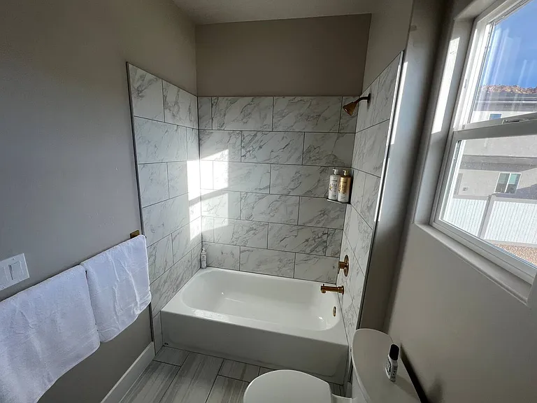 690 N Richard St #8 — Photo 19