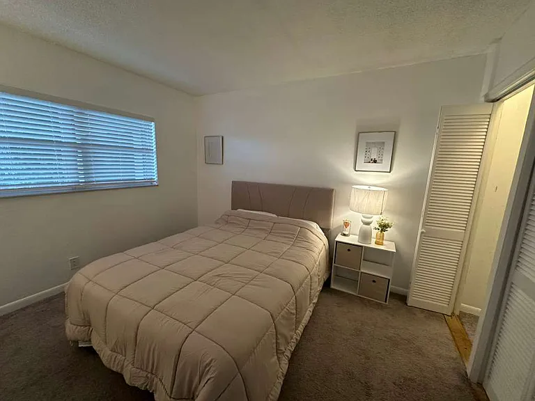 1785 N Andrews Sq #202E — Photo 8